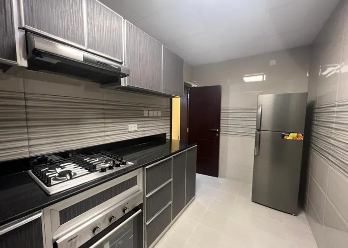 Mirbat Apartments